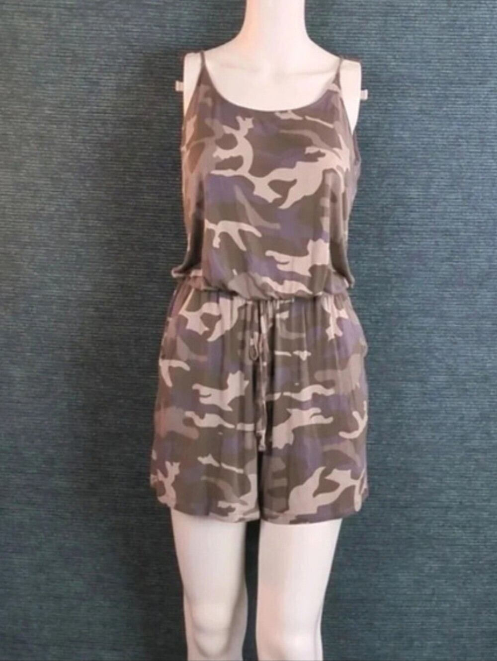 For Kitty Rescue! Camouflage Spaghetti Strap Romper